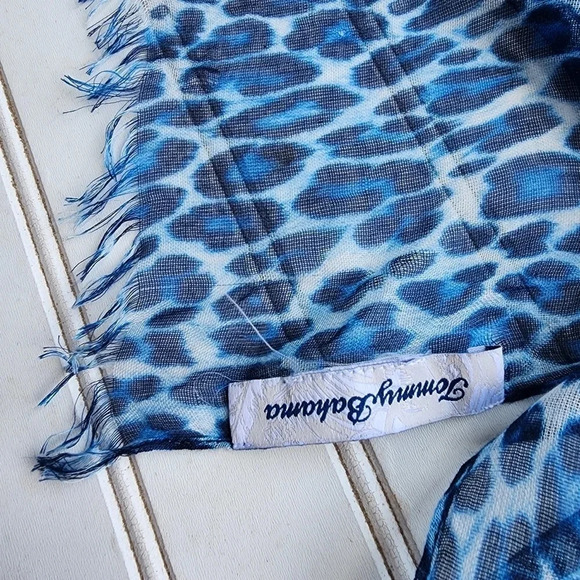 Tommy Bahamas Women Shawl Wrap Poncho Open Front Cape BLUE Leopard Lightweight - Picture 12 of 12